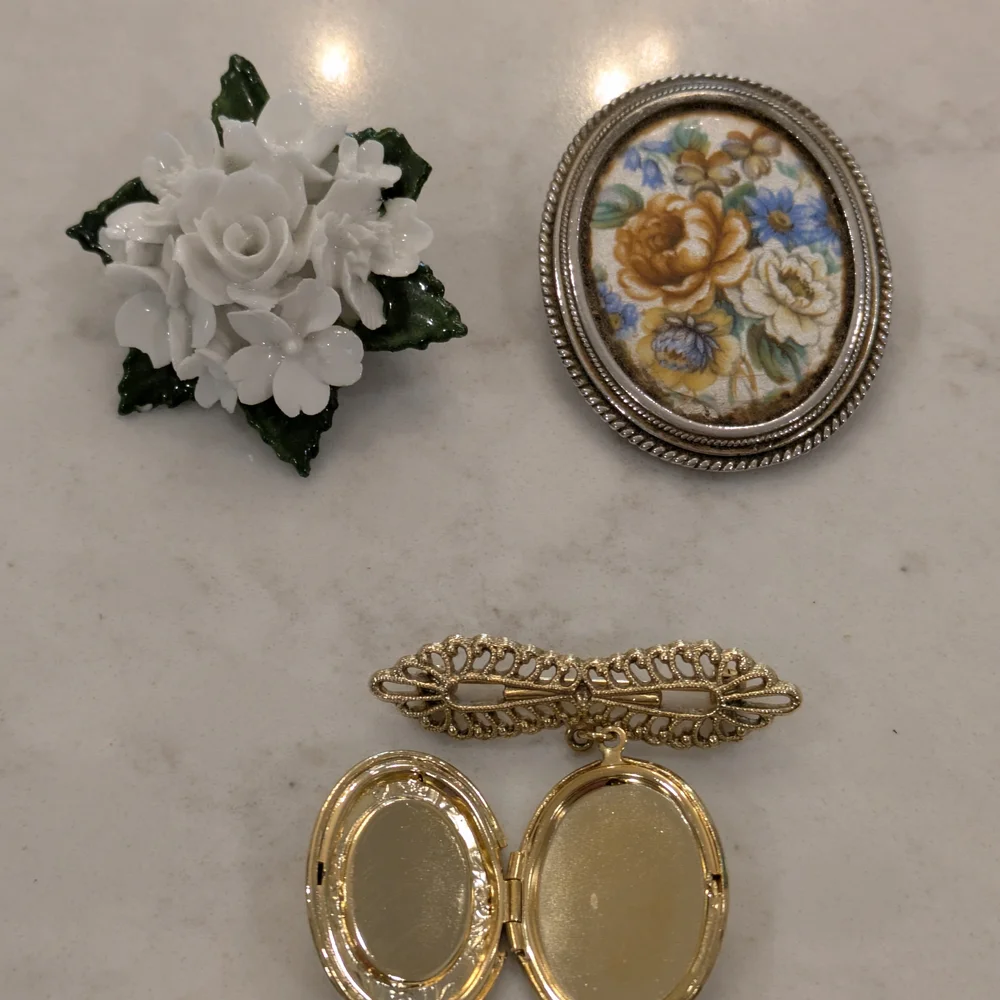Vintage Floral Gold and Silver Brooch Set Of 3